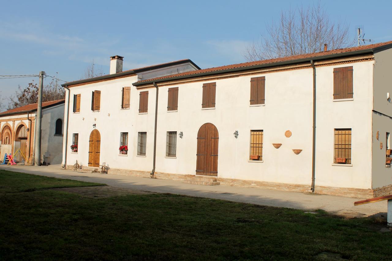 Bed and Breakfast La Casa Delle Rondini Roncoferraro Esterno foto