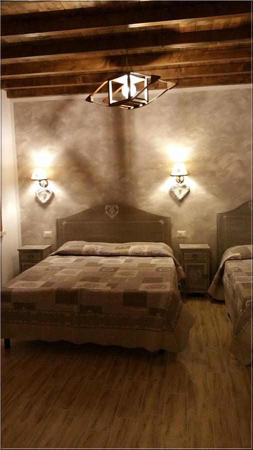 Bed and Breakfast La Casa Delle Rondini Roncoferraro Esterno foto