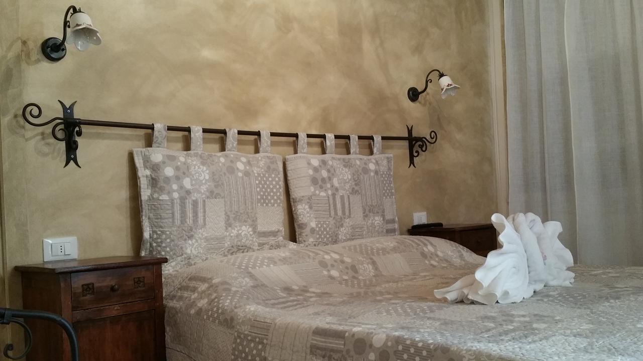 Bed and Breakfast La Casa Delle Rondini Roncoferraro Esterno foto
