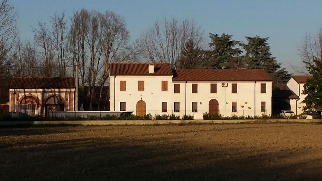 Bed and Breakfast La Casa Delle Rondini Roncoferraro Esterno foto